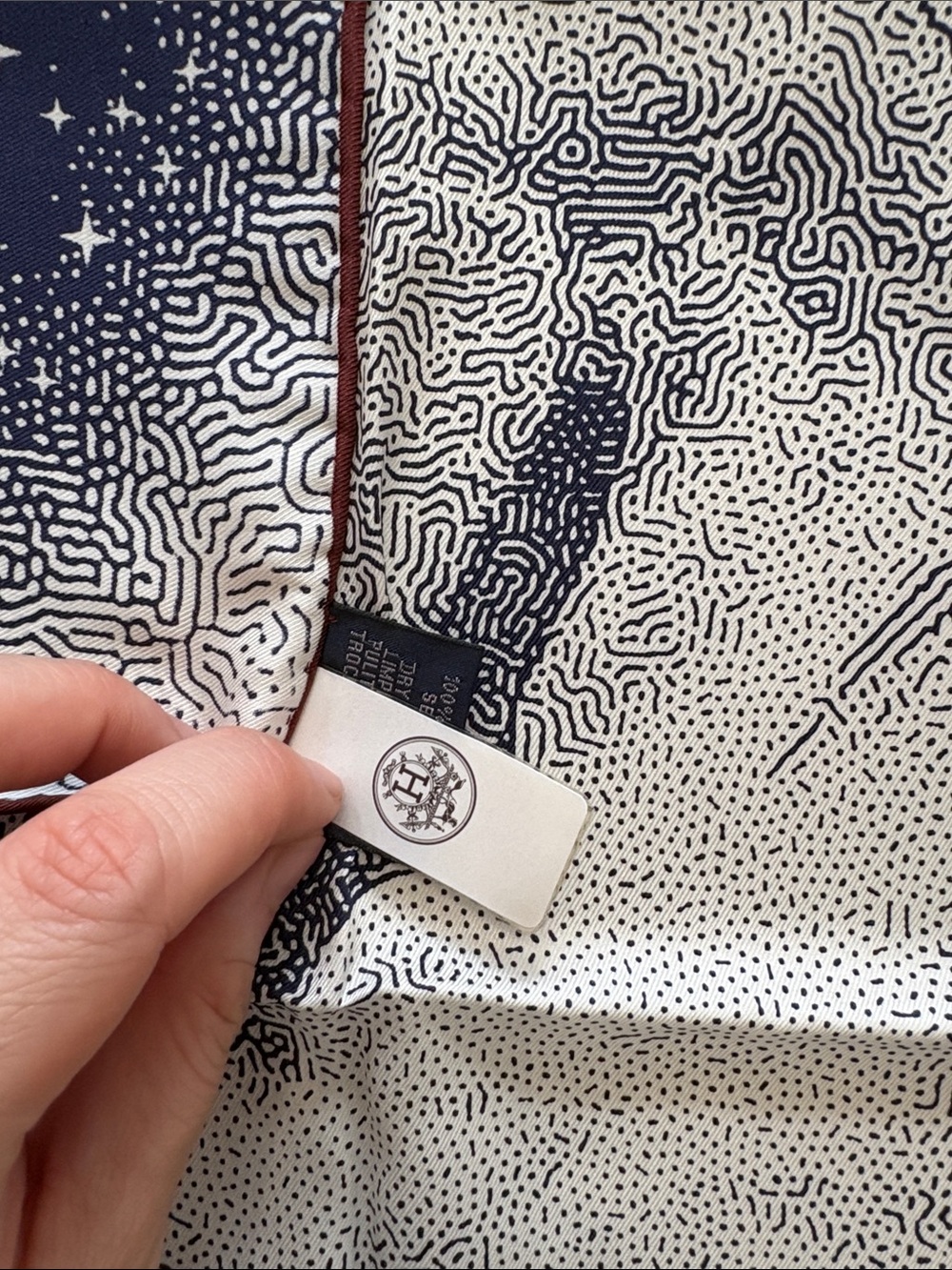 Hermes Navy Blue and White Clair de Lune Silk Scarf 70 - Picture 7 of 9